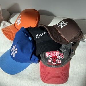 Hat bundle 🧢🧢🧢